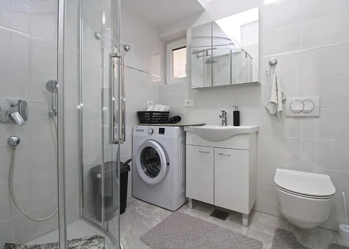 Viktorija 1828 Apartmán *