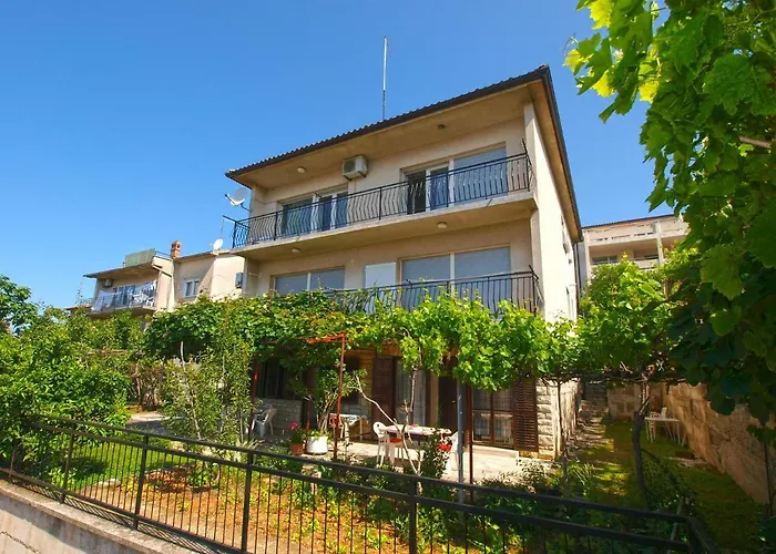 Viktorija 1828 * Pula