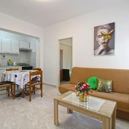 Viktorija 1828 Appartement *