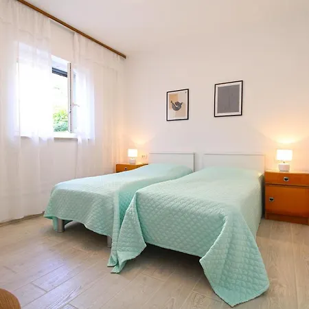 Appartement Viktorija 1828