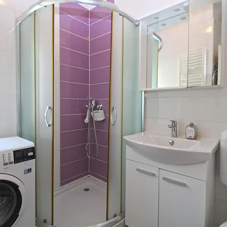 Appartement Viktorija 1828 Pula