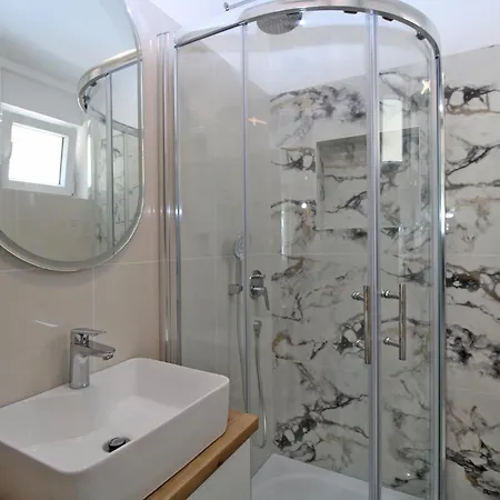 Viktorija 1828 Appartement