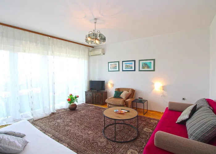 Viktorija 1828 Apartment