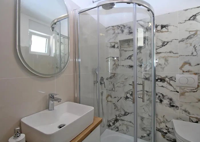 Viktorija 1828 Apartment